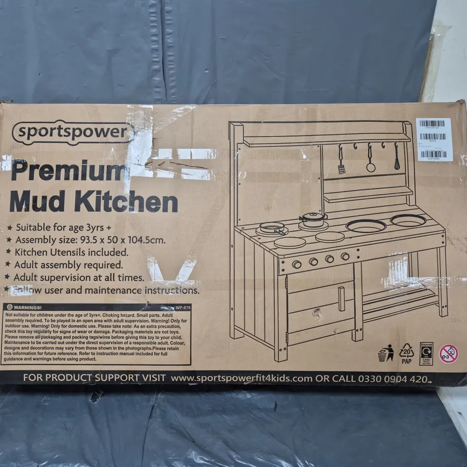 BOXED SPORTSPOWER PREMIUM MUD KITCHEN  RRP £109.99