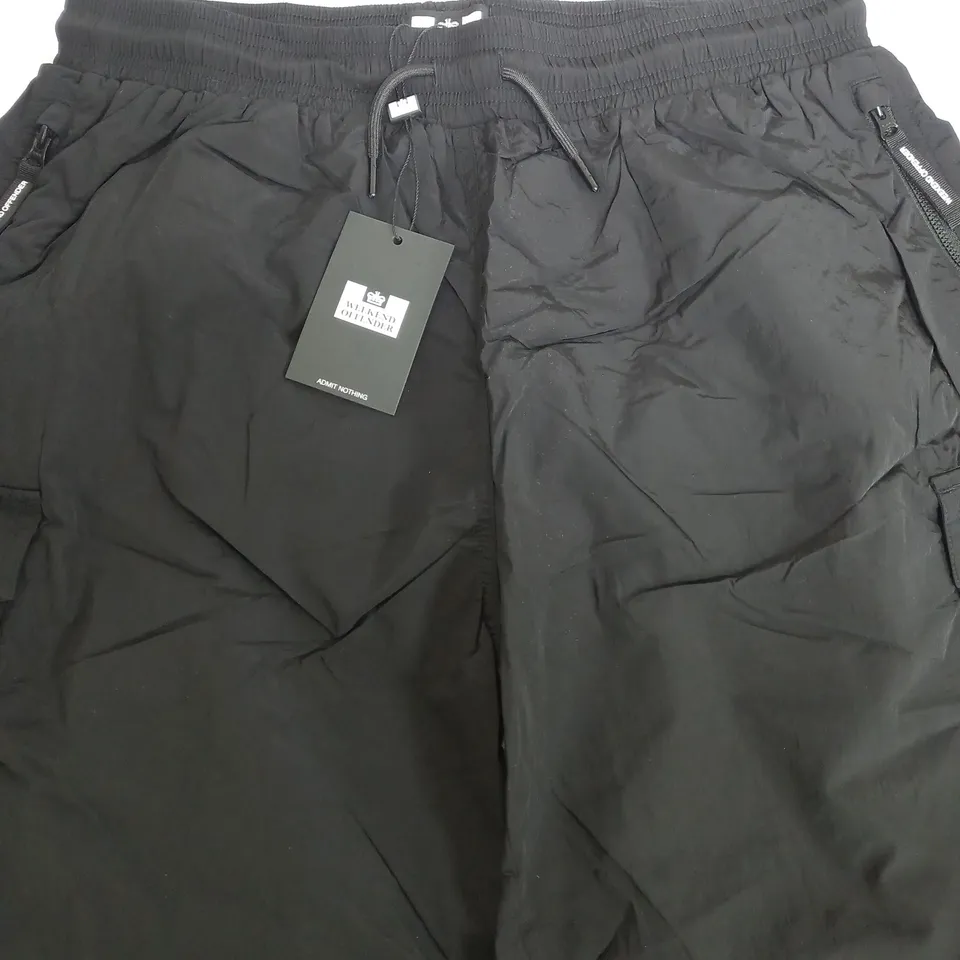 WEEKEND OFFENDER BLACK CARGO SHORTS- XL