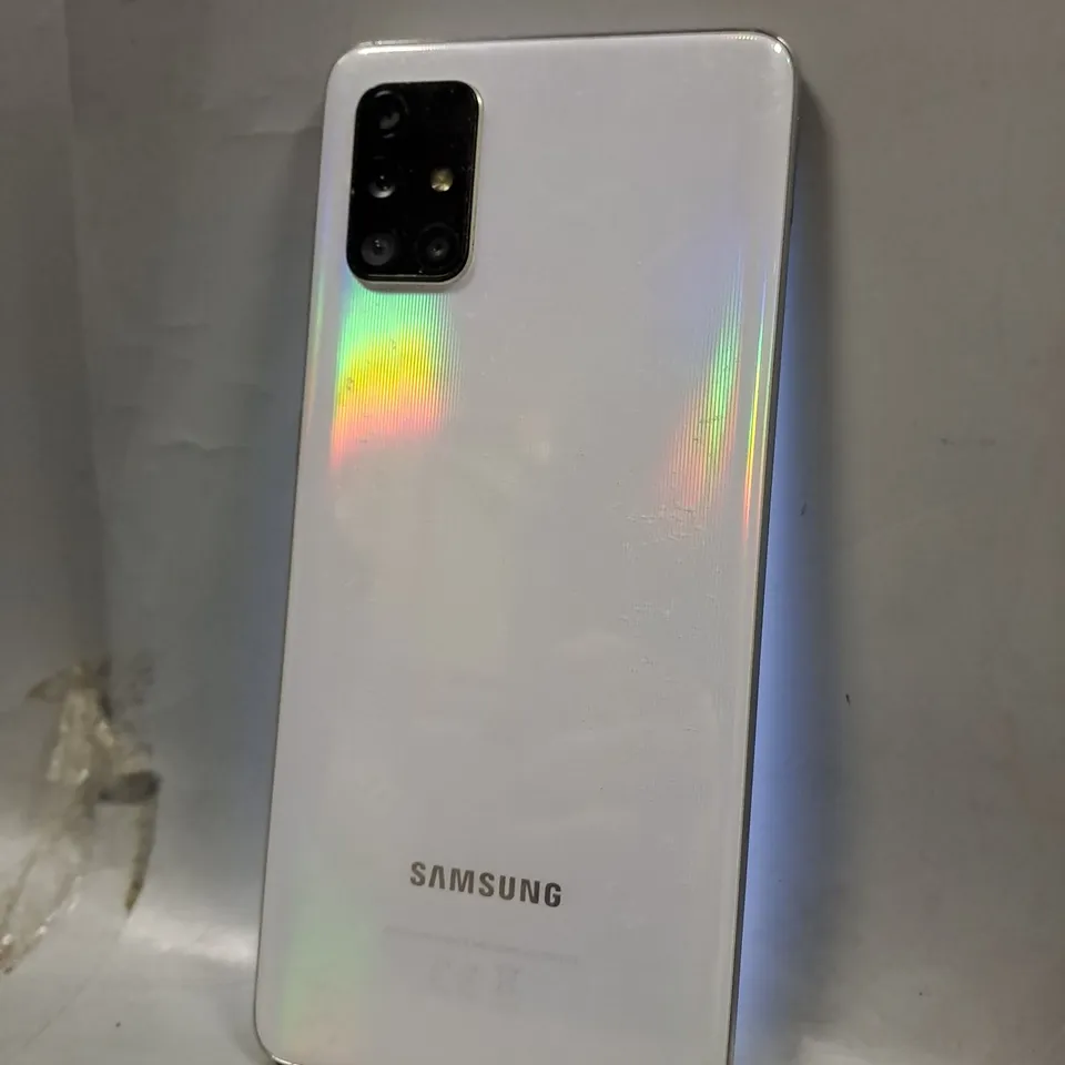 SAMSUNG GALAXY A71