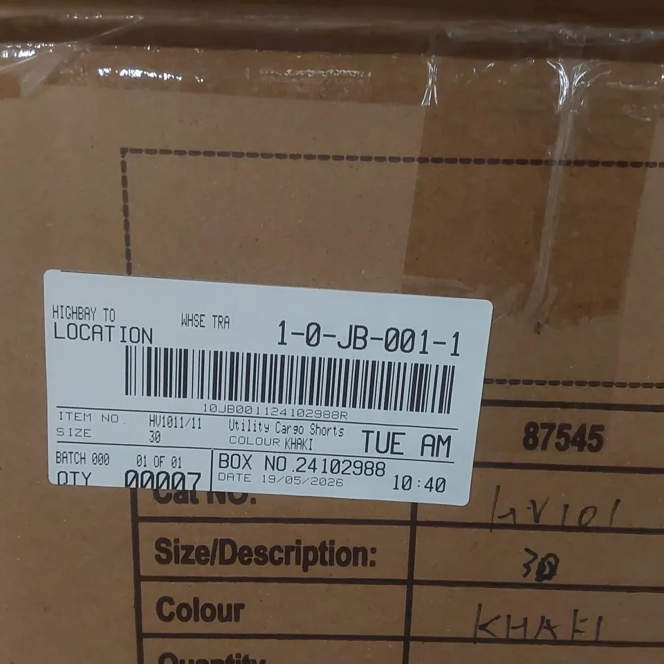BOX CONTAINING APPROXIMATELY 7x BRAND NEW JD WILLIAMS KHAKI UTILITY CARGO SHORTS - SIZE 30