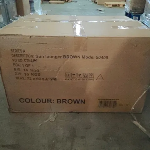 BOXED BROWN RATTAN EFFECT SUN LOUNGER - MODEL 50409