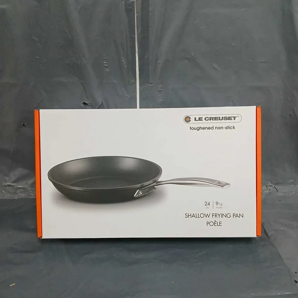 BOXED LE CREUSET TOUGHENED NON-STICK SHALLOW FRYING PAN 24CM