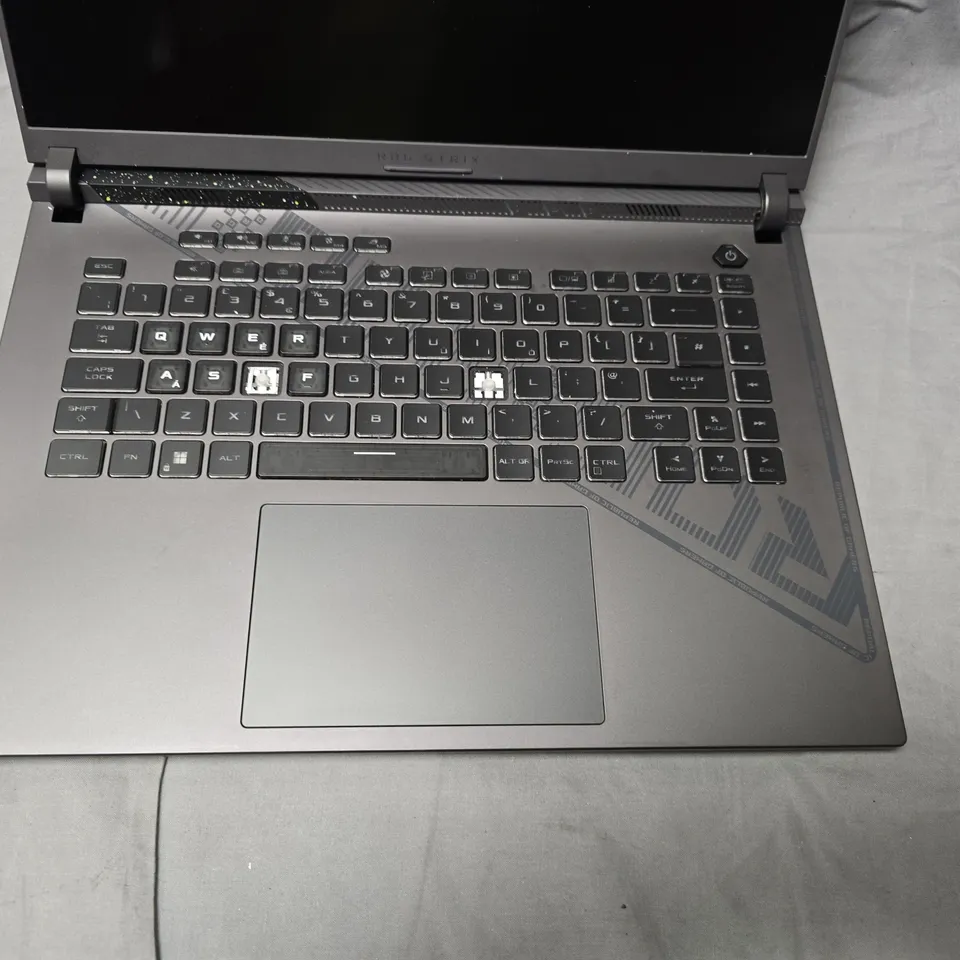ASUS GAMING LAPTOP – ROG-STYLE WITH INTELLIGENT COOLING 