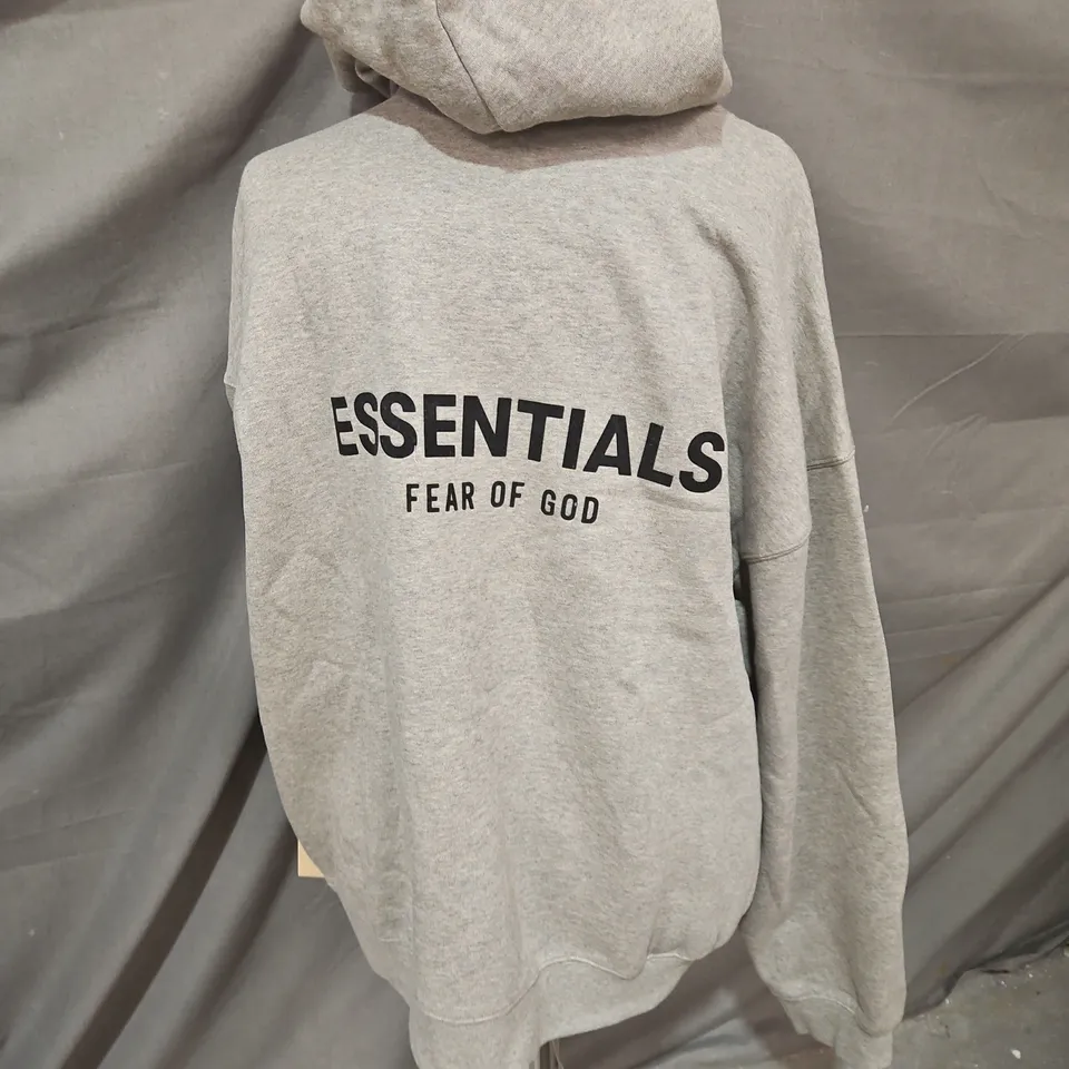 FEAR OF GOD ESSENTIALS HOODIE – GREY, UK XL