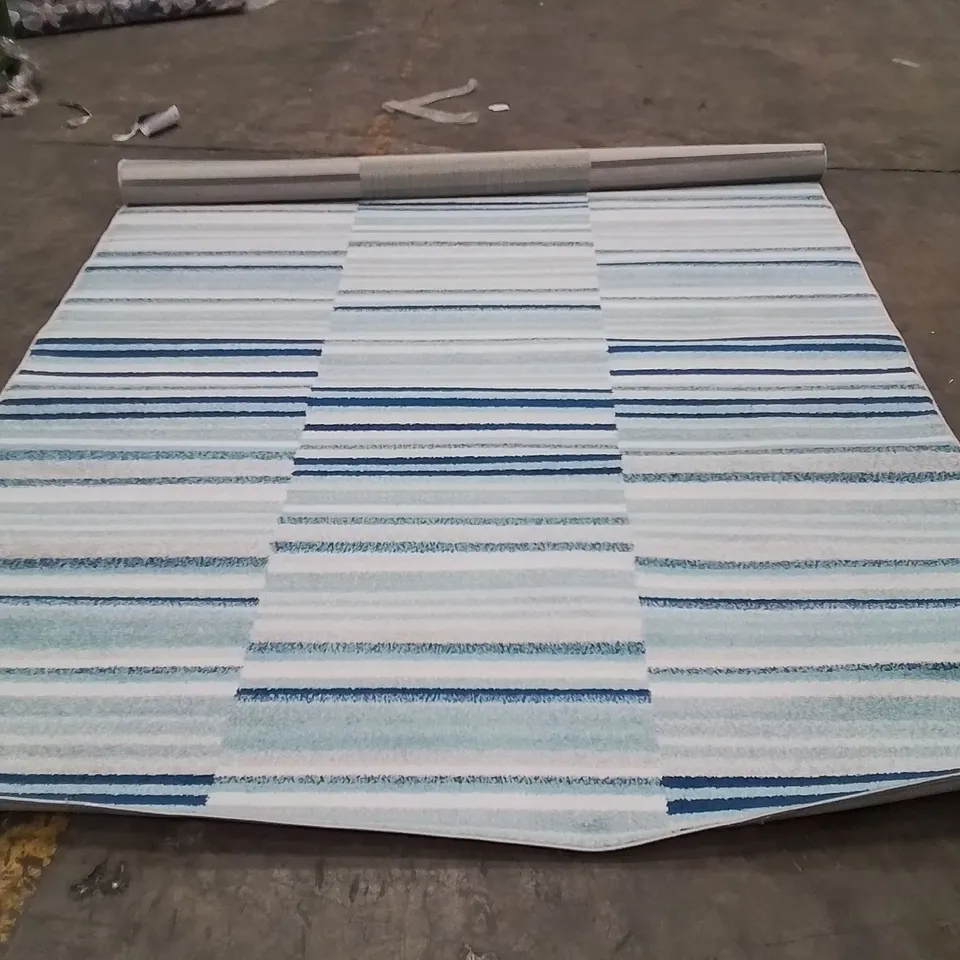 QUALITY DESIGNER AREA RUG - APPROXIMATELY 290X200CM