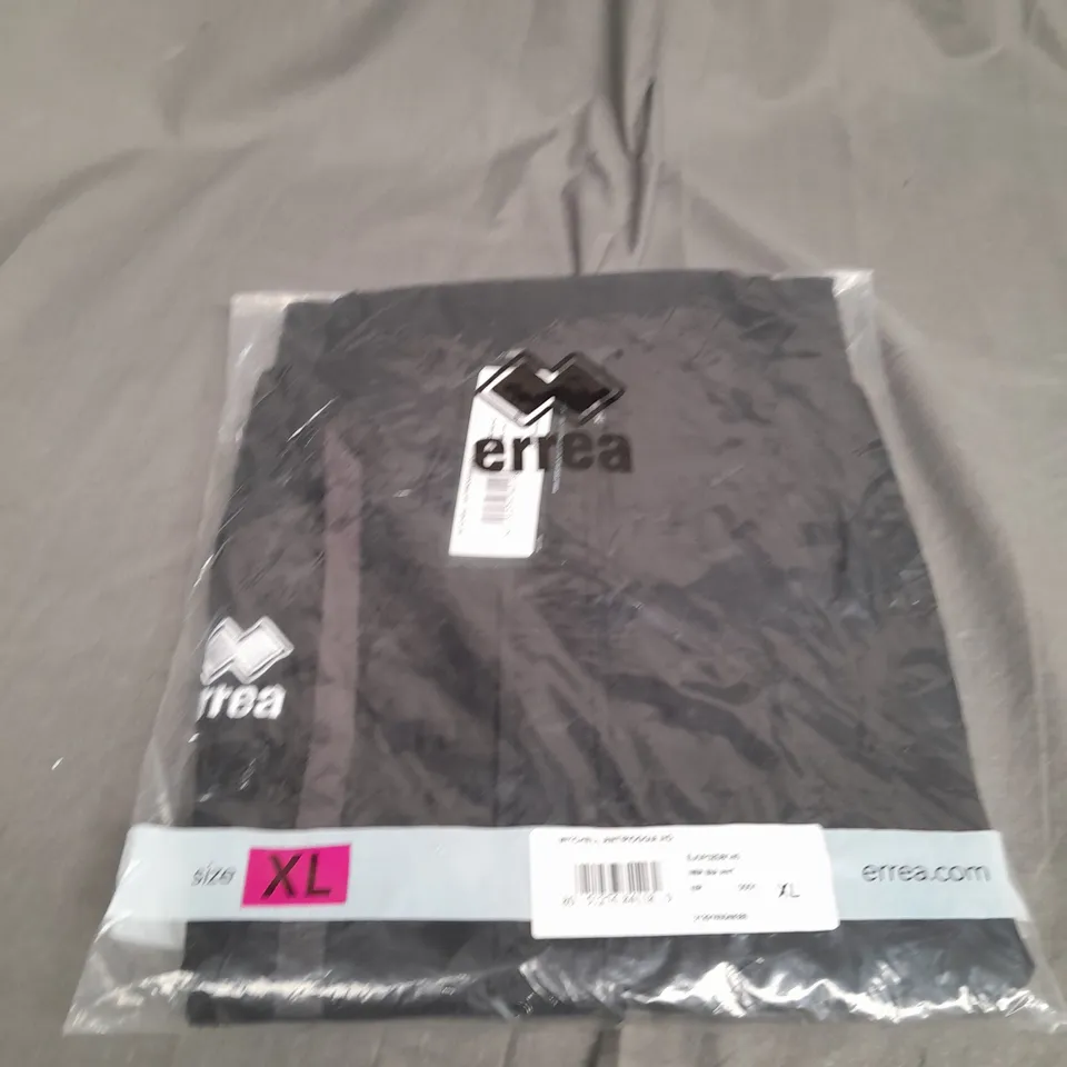 ERREA MITCHELL ZIPPED WATERPROOF JACKET IN BLACK SIZE XL