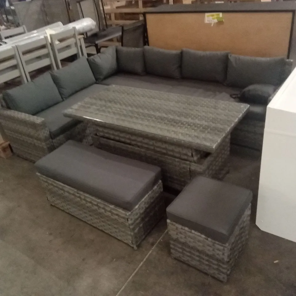 AUSTRINUS POLYETHYLENE (PE) WICKER 9 - PERSON SEATING GROUP RRP £979