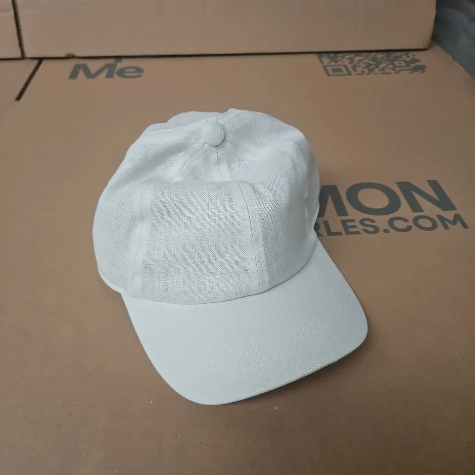 THE WHITE COMPANY LINEN BASEBALL CAP IN SCANDI WHITE 