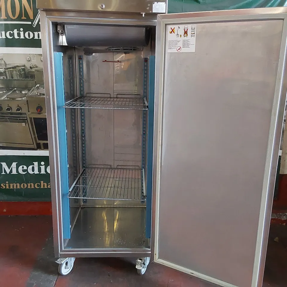 ELECTROLUX RS06FX1FG UPRIGHT FREEZER