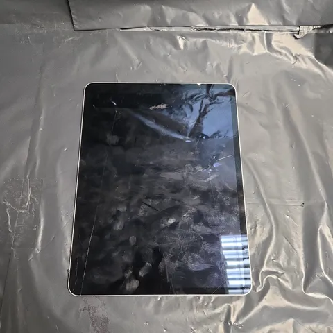APPLE IPAD PRO 3RD GEN IN GREY