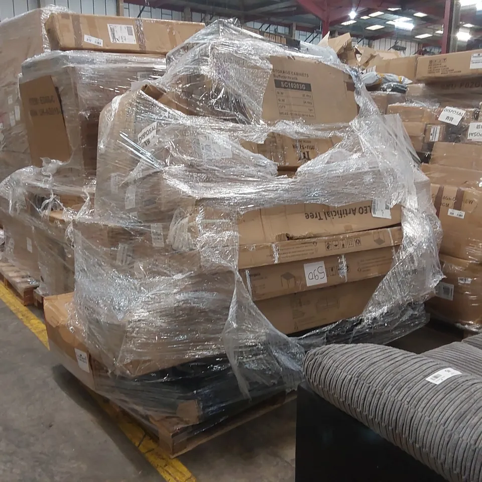 PALLET CONTAINING A LARGE QUANTITY OF ASSORTED CONSUMER PRODUCTS INCLUDING: MUSTAR DIGITAL PIANOS, ARTIFICIAL TREE, STORAGE CABINETS, SOFA PARTS ECT