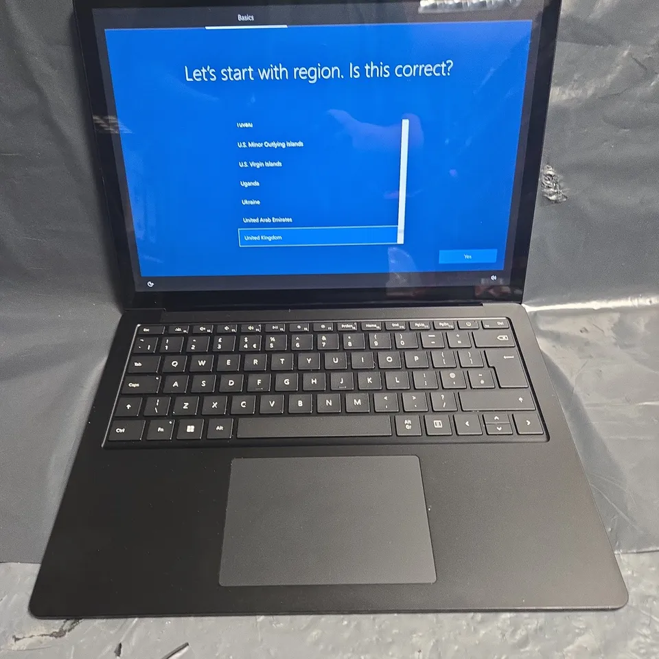 UNBOXED MICROSOFT SURFACE 4 MODEL 1951 IN BLACK