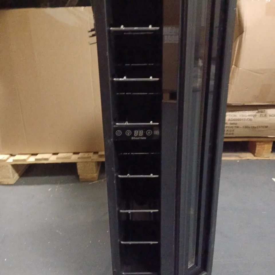 RUSSELL HOBBS RHBI7WC1 7 FREESTANDING DRINKS COOLER - COLLECTION ONLY