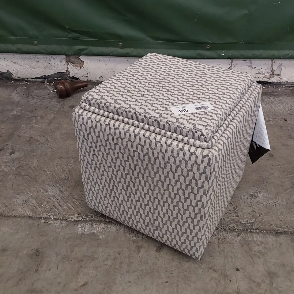 QUALITY BRITISH DESIGNER LOUNGE Co. TAYLOR CUBE STORAGE FOOTSTOOL GEO NATURAL FABRIC 