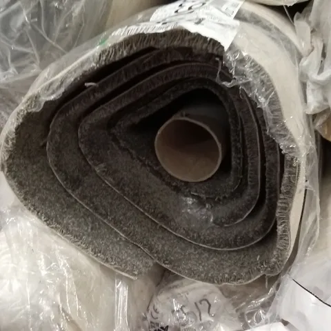 ROLL OF QUALITY ULTIMATE IMPRESSIONS NOBLE CARPET // APPROX SIZE: 5 X 6.2m