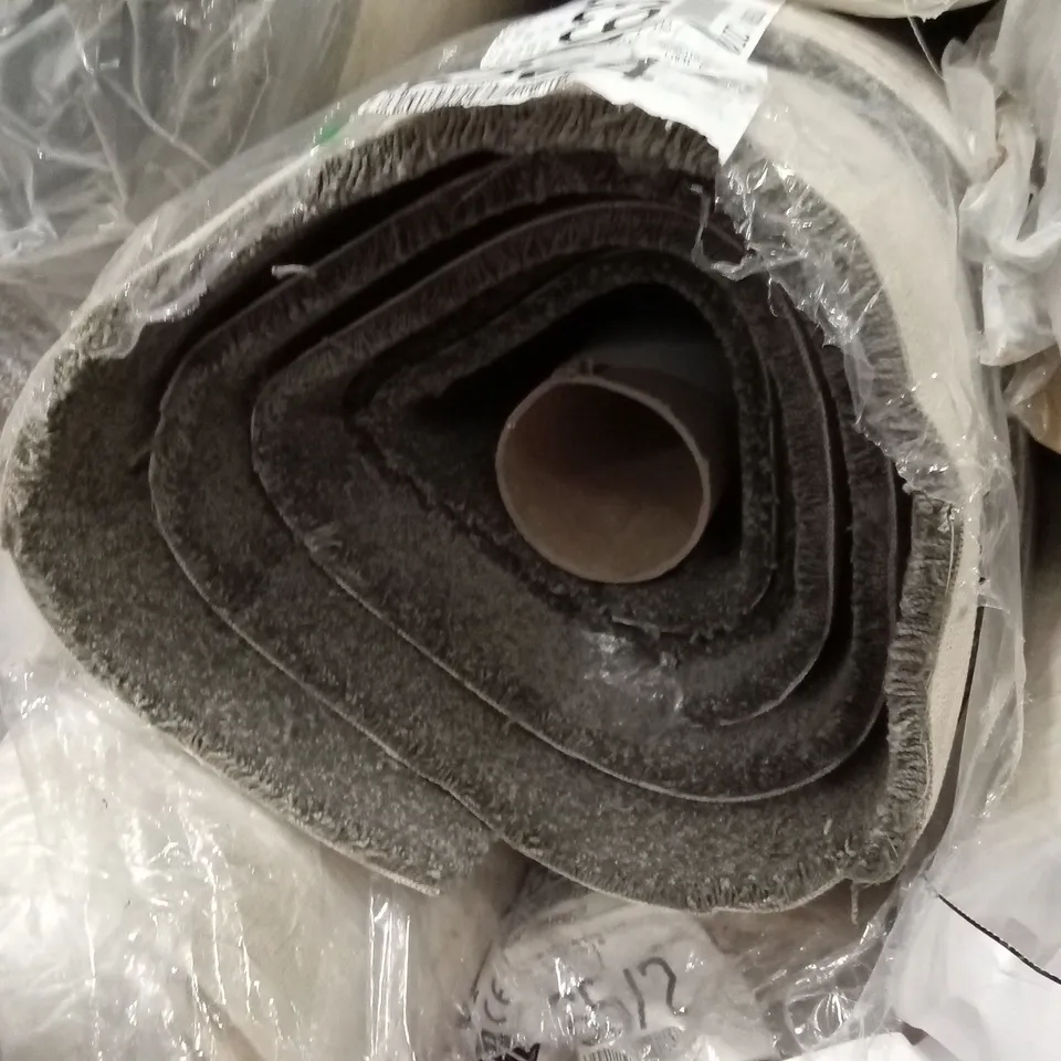 ROLL OF QUALITY ULTIMATE IMPRESSIONS NOBLE CARPET // APPROX SIZE: 5 X 6.2m