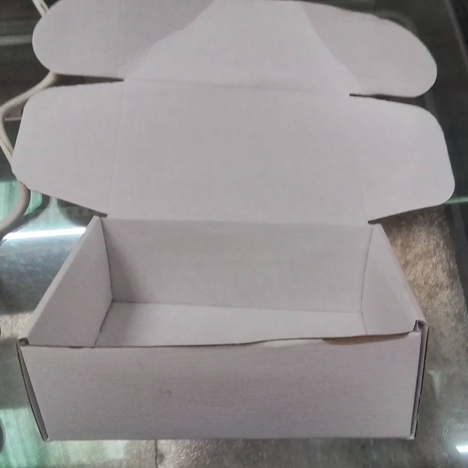 PALLET OF GIFT BOXES