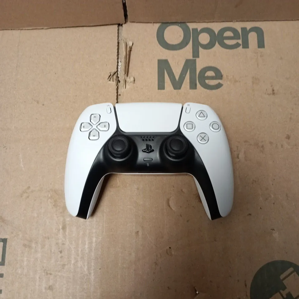 SONY PLAYSTATION 5 DUALSENSE WIRELESS CONTROLLER – BOXED