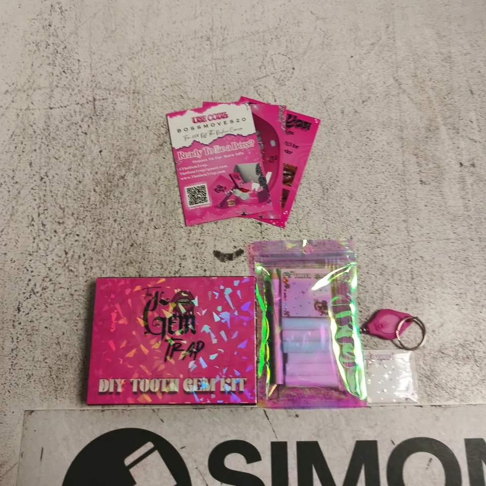 THE GEM TRAP DIY TOOTH GEM KIT – PINK BOX