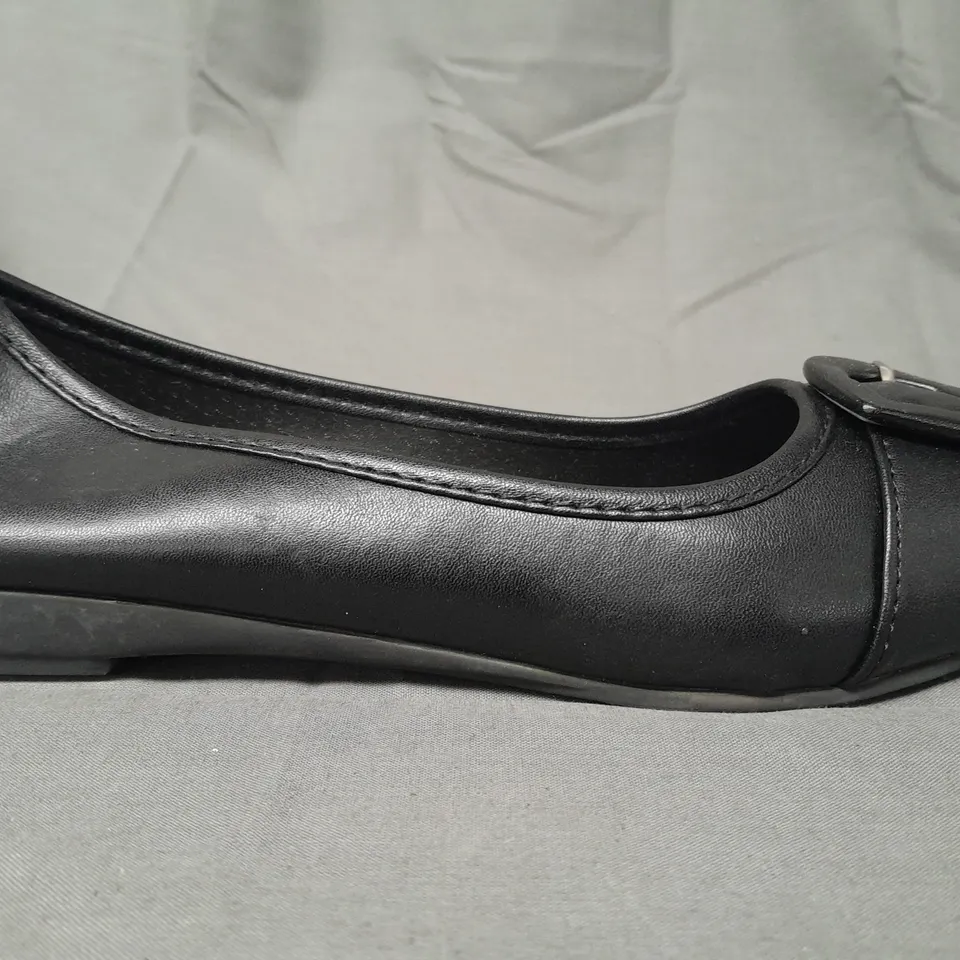 BOXED PAIR OF SOFIA PEEP TOE SLIP-ON SHOES IN BLACK EU SIZE 38