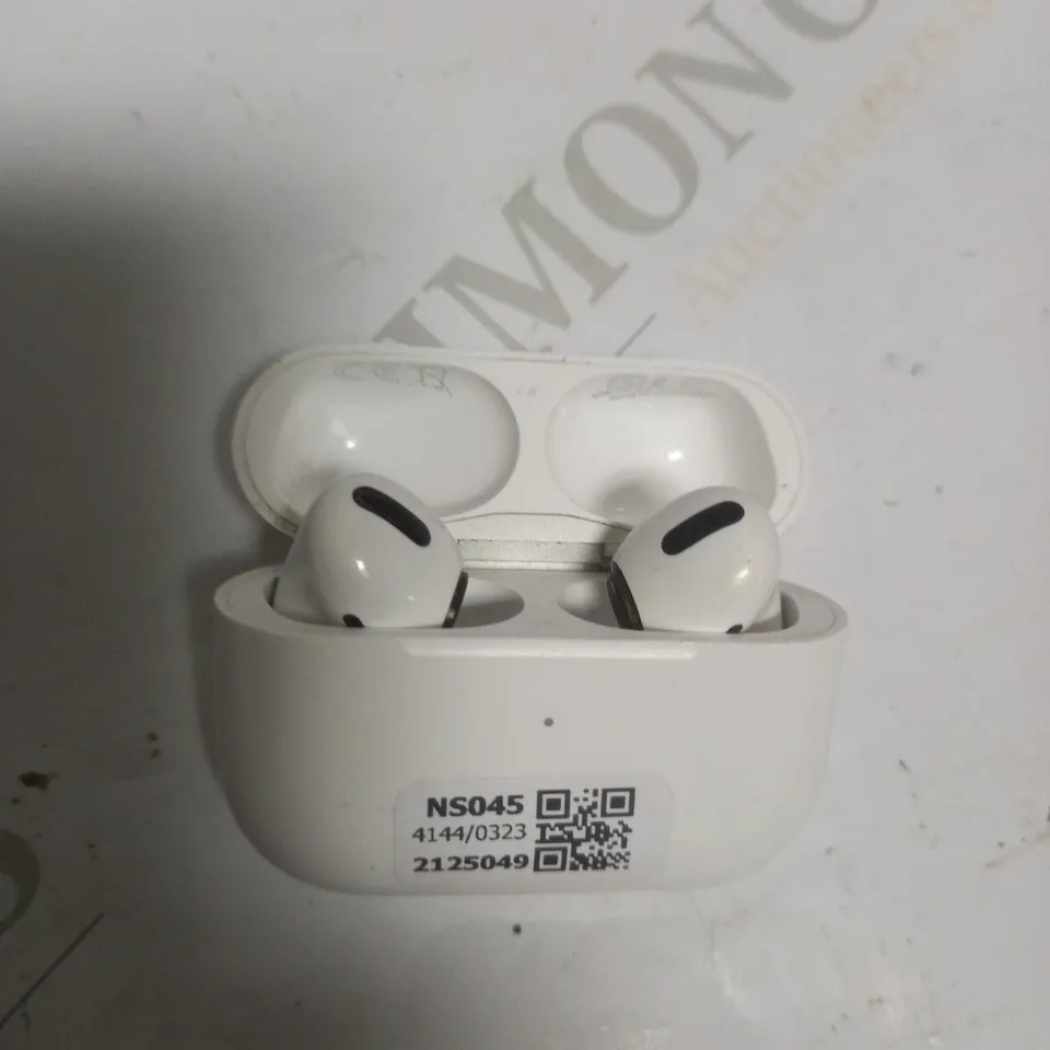 APPLE AIRPODS PRO