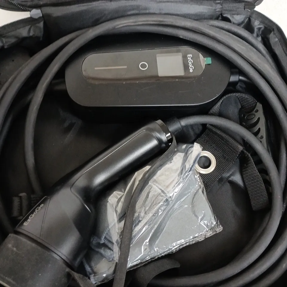 EGOGO EVG DEVICE WITH DISPLAY – IN CARRY CASE