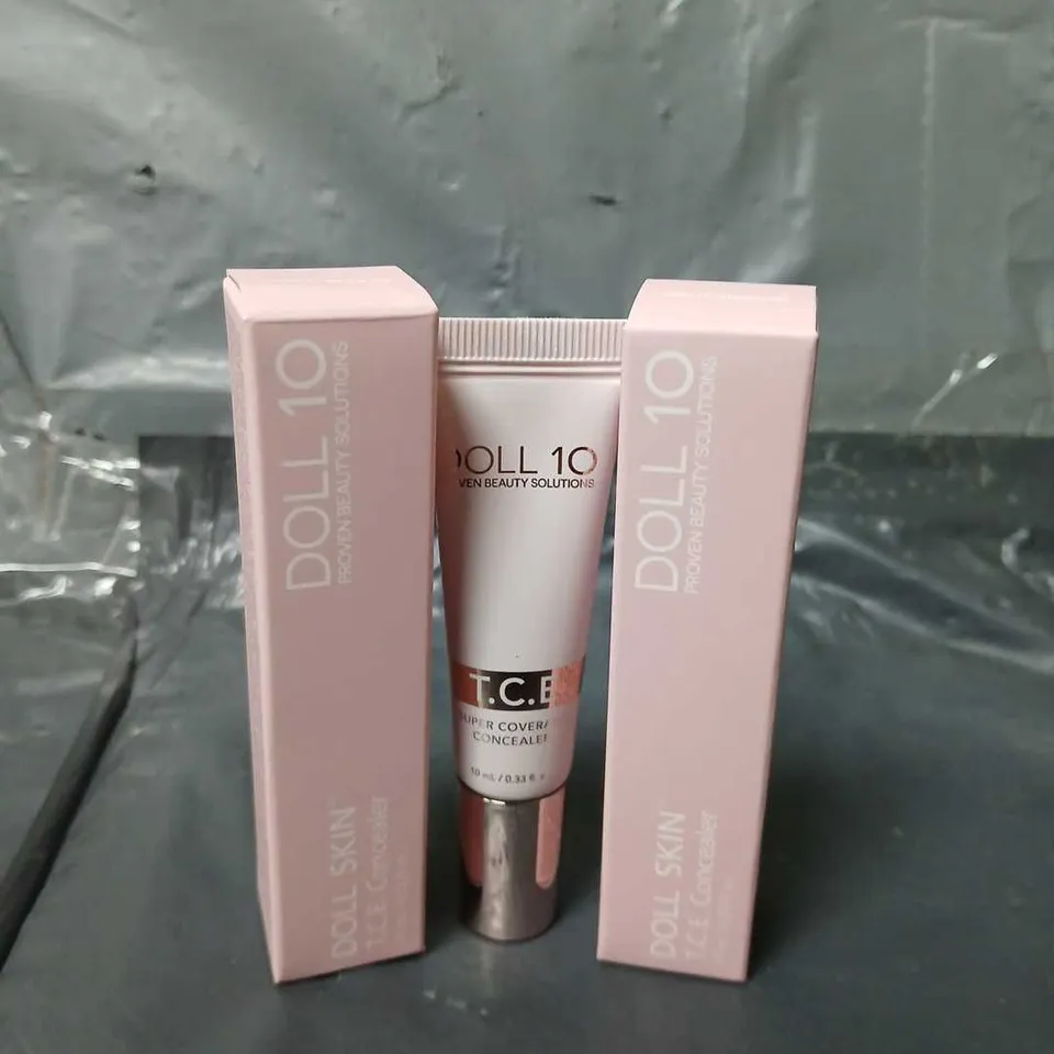 DOLL 10 T.C.E CONCEALER DUO - LIGHT/MEDIUM