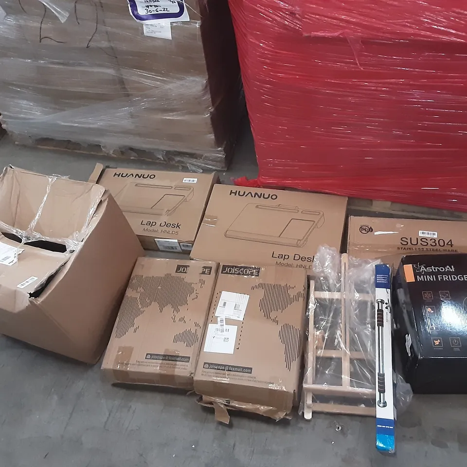 PALLET OF ASSORTED PRODUCTS TO INCLUDE ASTROAI MINI FRIDGE, JOISCOPE, HUANUO LAP DESK, DOOR WAY GYM BAR, DUNELM BUTTERFLY LID SENSOR BIN,