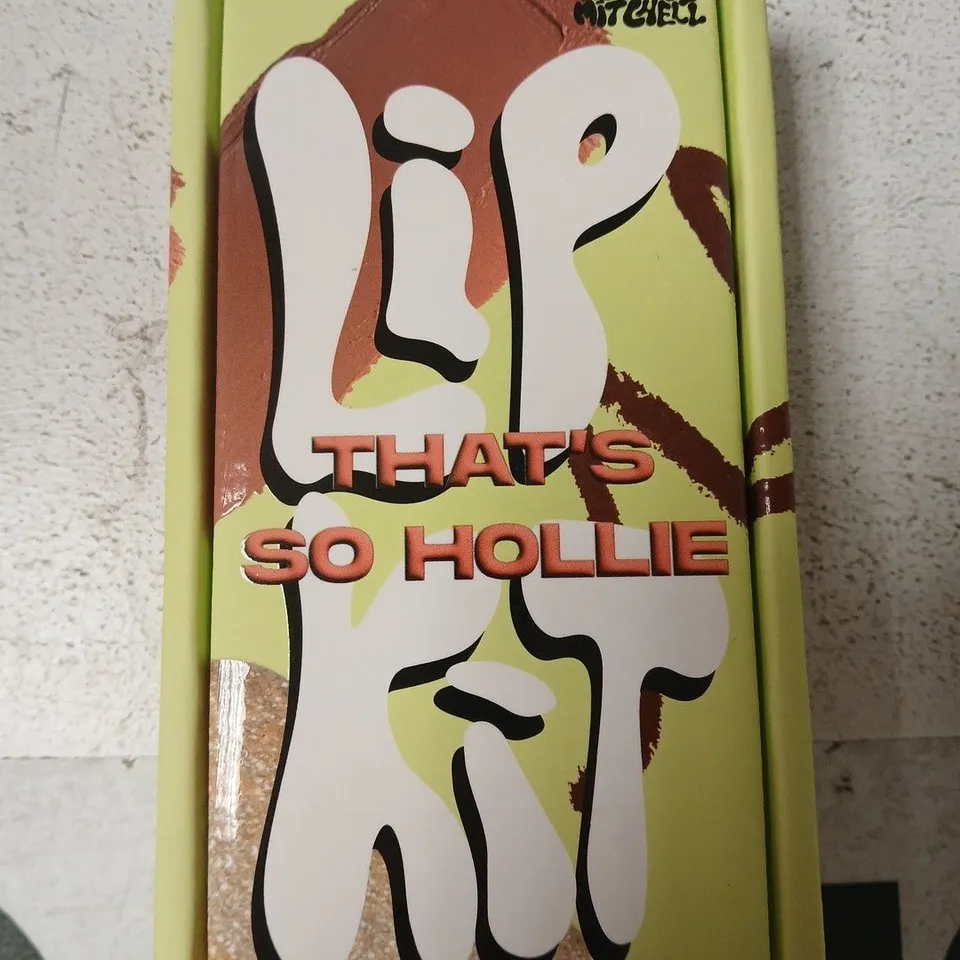 SEALED MADE BY MITCHELL LIP KIT THAT'S SO HOLLIE