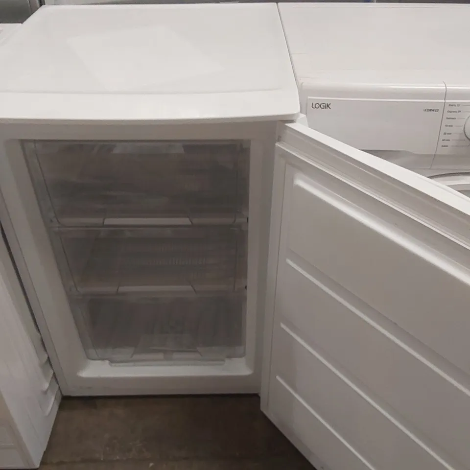 LOGIK LUF55W23 UNDERCOUNTER FREEZER - WHITE