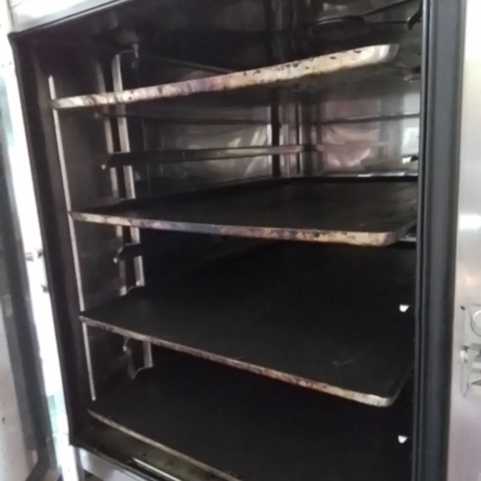 HOUNO DOUBLE 7 TRAY COMBI OVENS Model CPE 1.06