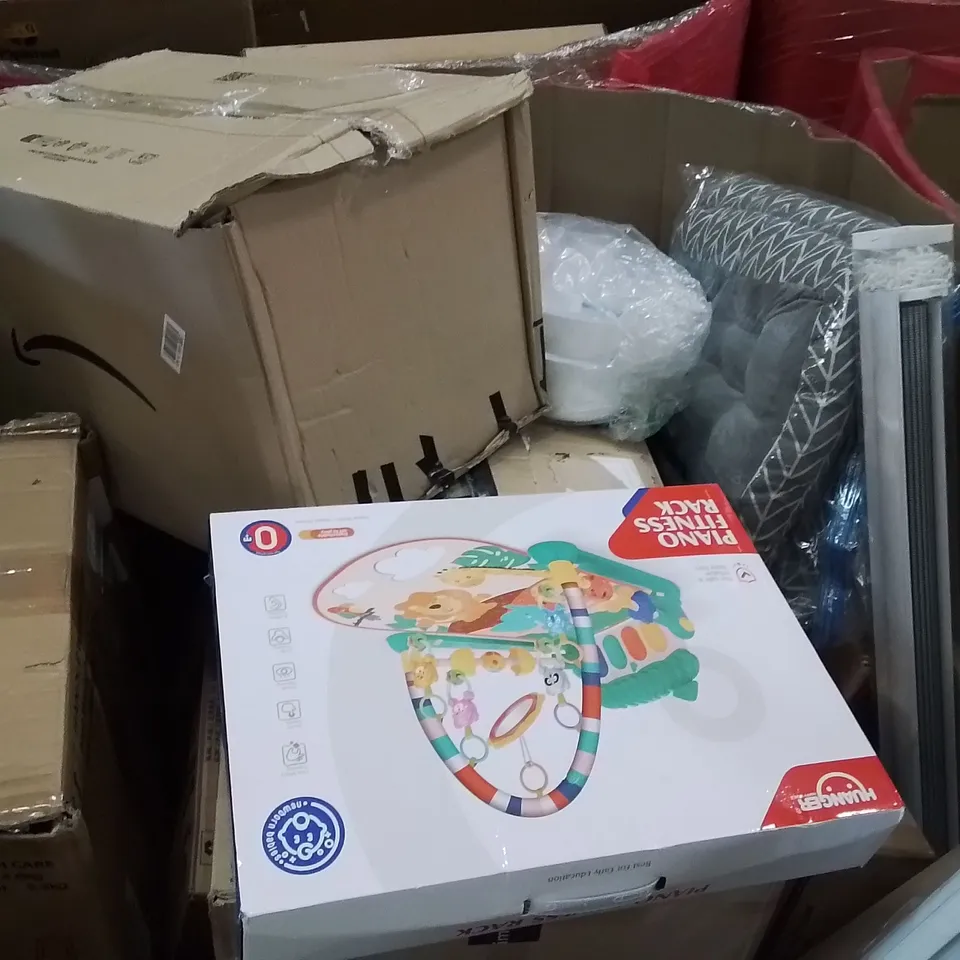 PALLET CONTAINING VARIOUS ASSORTED BOXED HOUSEHOLD ITEMS TO INCLUDE: BABY PLAY MAT, WEIGHTED BLANKET,  TOILET SEAT AND FRAME, ROLLER BLINDS AND LOTS MORE UNMARKED BOXED ITEMS 