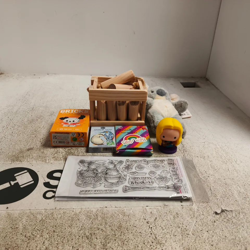 TOTE OF APPROXIMATELY 15 ASSORTED TOY/GAME ITEMS TO INCLUDE WOODEN BLOCK NUMBER GAME, KEEL ECO BABY SOFT TOY, BRICKS, ANIMAL SNAP ETC