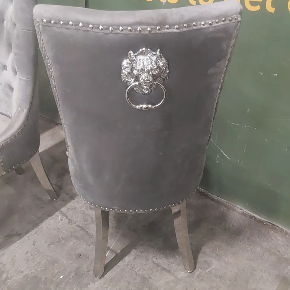 SET OF 4 DESIGNER VELVET UPHOLSTERED BUTTON BACK DINING CHAIRS 