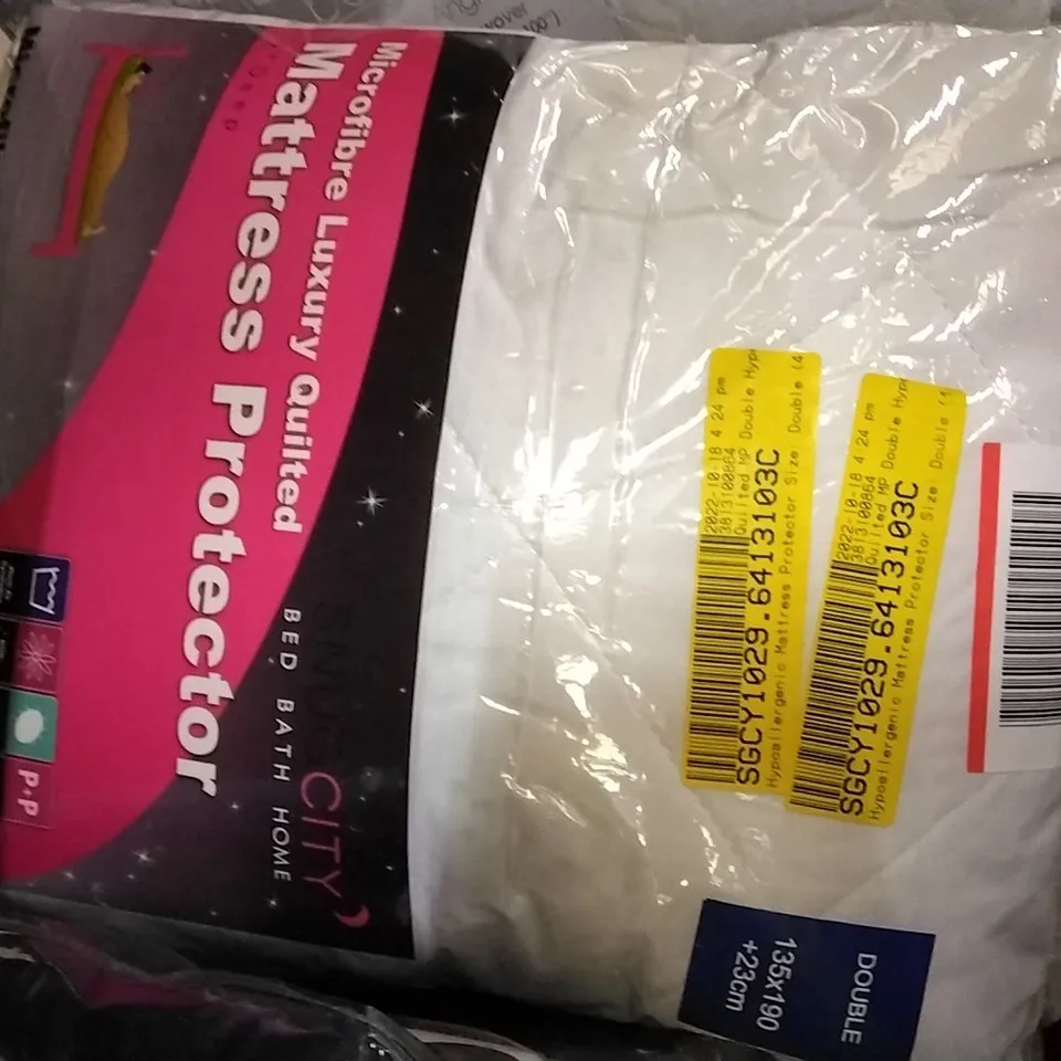 PAIR OF QUILTED MICROFIBRE MATTRESS PROTECTORS - DOUBLE