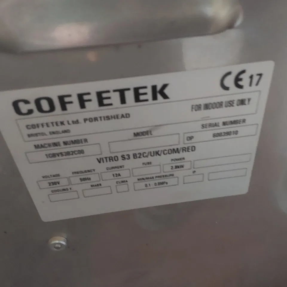 COFFETEK VITRO S3 COMMERCIAL COFFEE MACHINE WITH ASSORTED COFFEE MACHINE PARTS