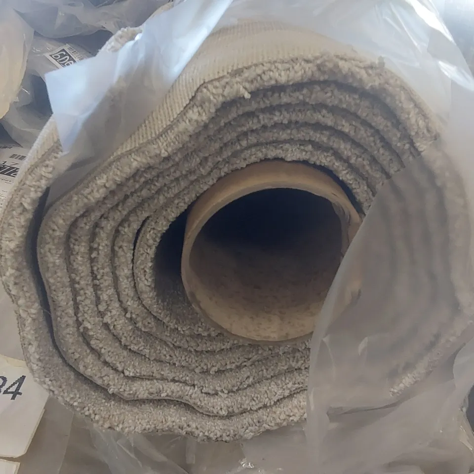 ROLL OF QUALITY FIRST IMPRESSIONS PEACEFUL CARPET - APPROXIMATELY 3.75 x 5m