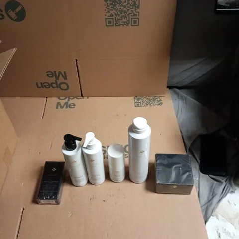 BOX OF APPROXIMATELY 20 ASSORTED MARULA OIL PRODUCTS TO INCLUDE: SHAMPOO AND HAIRSPRAY