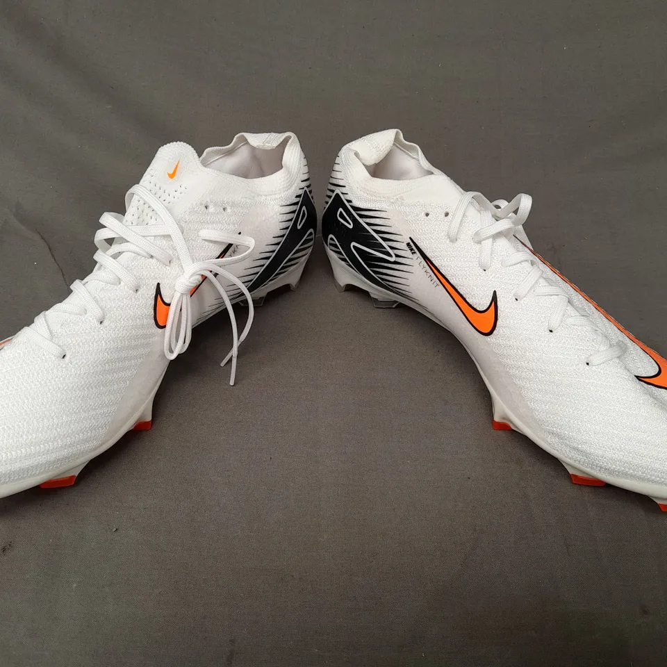 PAIR OF NIKE MERCURIAL AIR ZOOM FOOTBALL BOOTS IN WHITE/ORANGE/BLACK UK SIZE 9