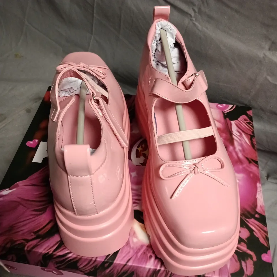 BOXED KOI KAWAII DOLL TRIDENT MARY JANE SHOES IN PINK - UK 6
