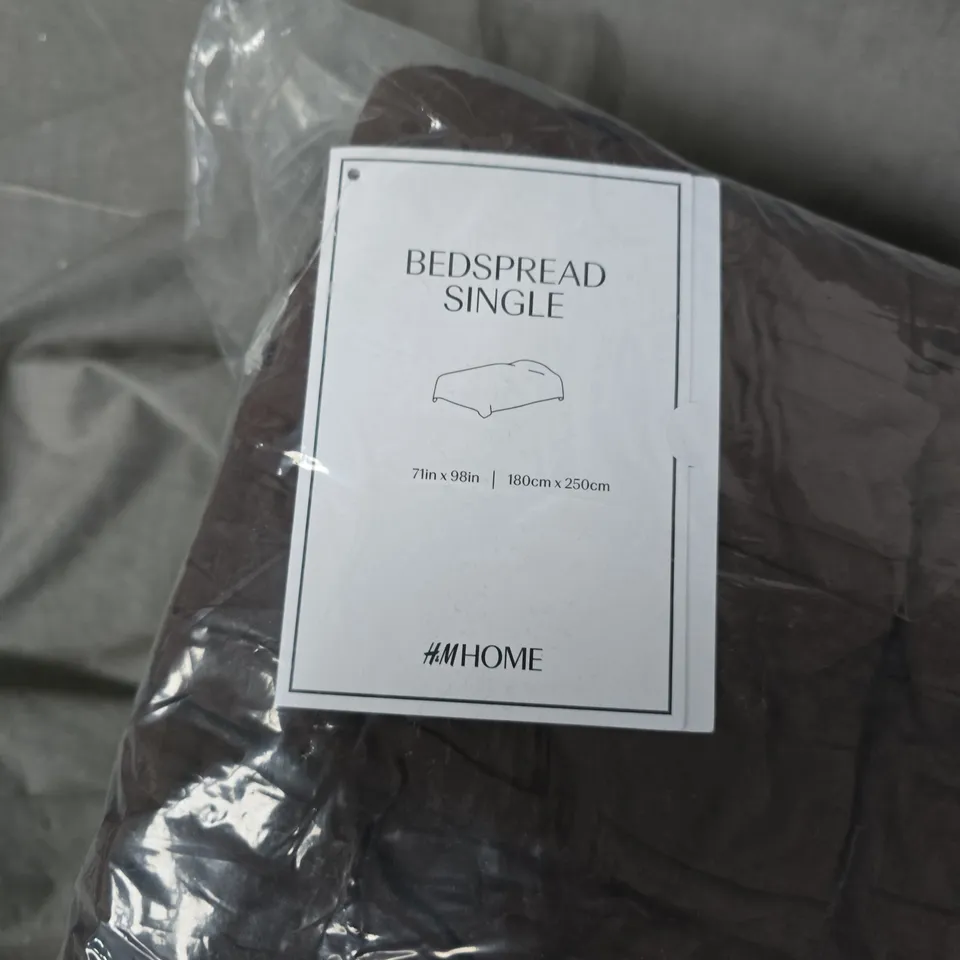 HM HOME BEDSPREAD SINGLE, 180 X 250 CM (71 X 98 IN)