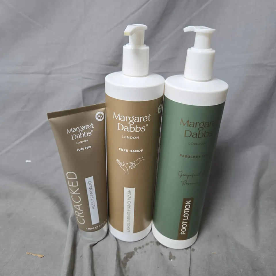 MARGARET DABBS LONDON HAND & FOOT CARE SET – EXFOLIATING HAND WASH, HAND WASH, FOOT LOTION & CRACKED HEEL TREATMENT