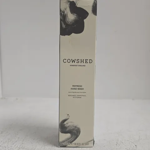 COWSHED REFRESH HAND WASH 300ML – BERGAMOT, GRAPEFRUIT & PETITGRAIN