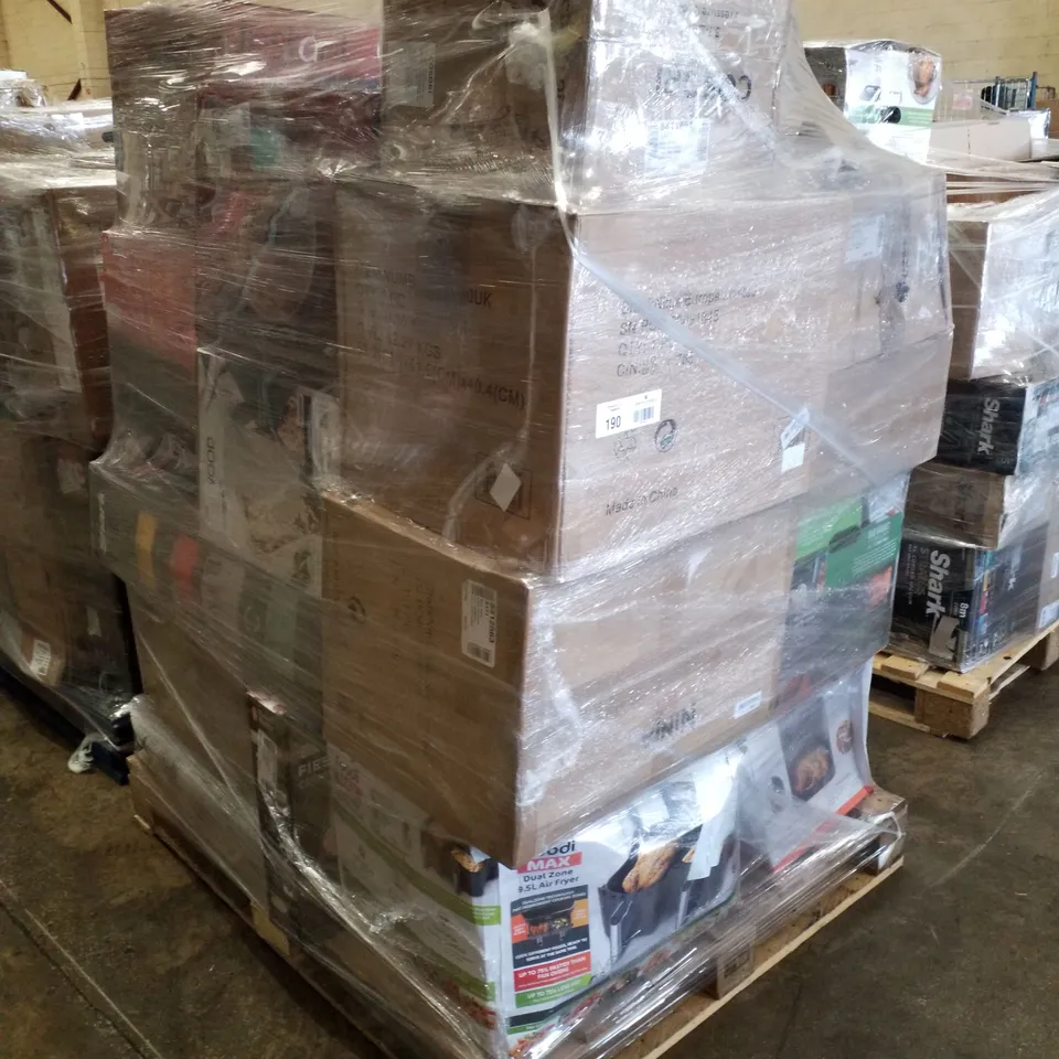 PALLET OF APPROXIMATELY 26 UNPROCESSED RAW RETURN HOUSEHOLD AND ELECTRICAL GOODS TO INCLUDE;