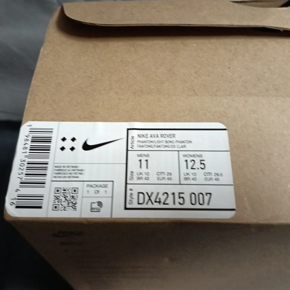 BOXED PAIR OF NIKE AVA ROVER – WHITE, UK 11