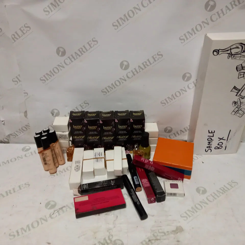 LOT OF APPROXIMATELY 28 COSMETICS ITEMS TO INCLUDE BUTTER LONDON GLYCOLIC CALLUS PEEL (58ml), EAU D'ORANGE VERTE (200ml), ROUGE A LEVRES LIPSTICK - 0304 MANDARINE BOLERO, ETC