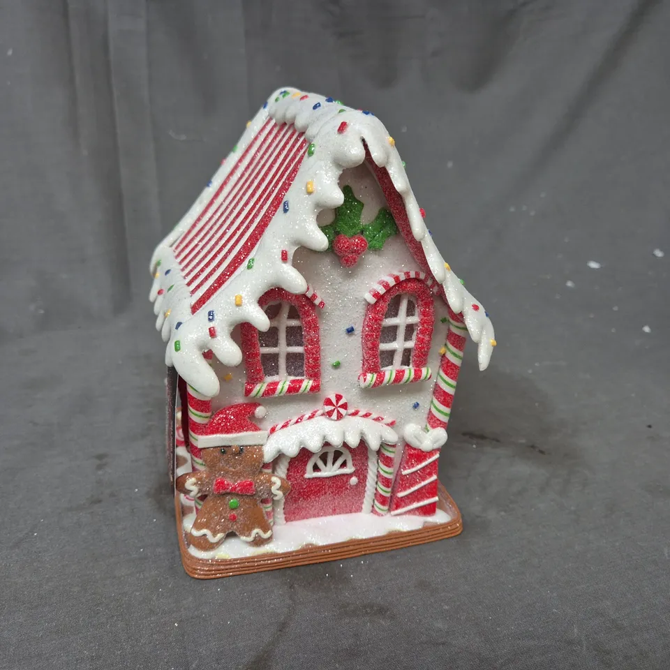 BOXED THREE KINGS GINGERBREAD HOUSE CHRISTMAS DECORATION - 20 X 14 CM RRP £25