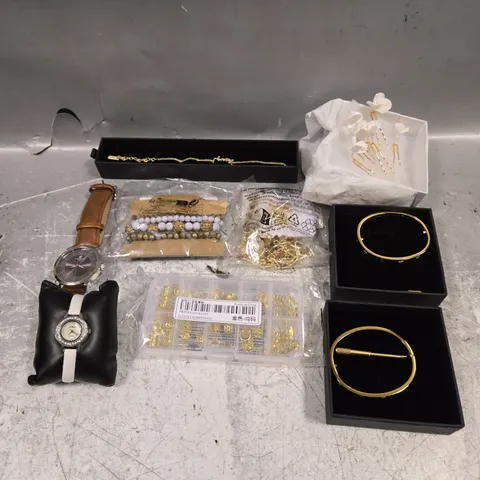 APPROXIMATELY 15 ASSORTED JEWELLERY PRODUCTS TO INCLUDE NECKLACES, WATCHES, BRACELETS ETC