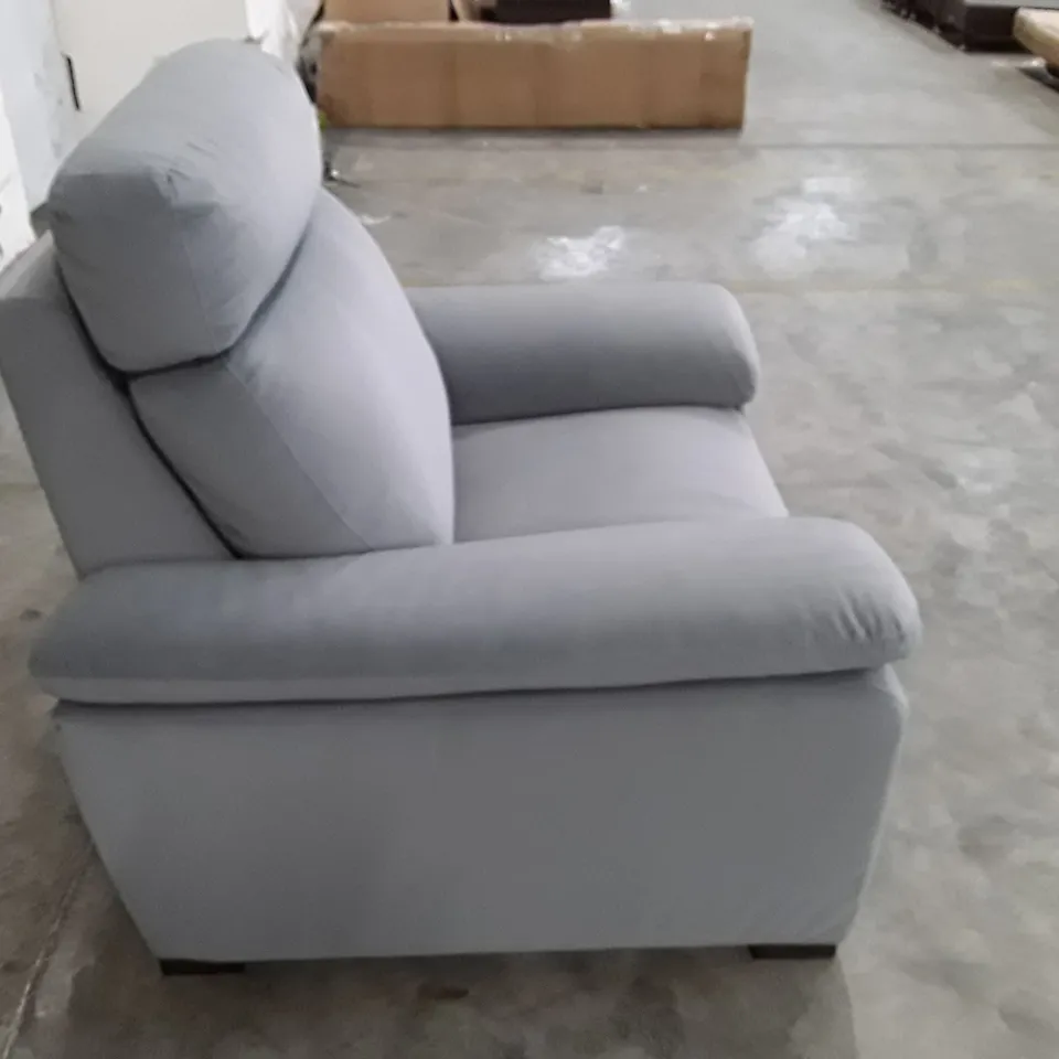 QUALITY ITALIAN DESIGNER MERRY DUE CHAIR WITH SMALL ARMS - GREY FABRIC