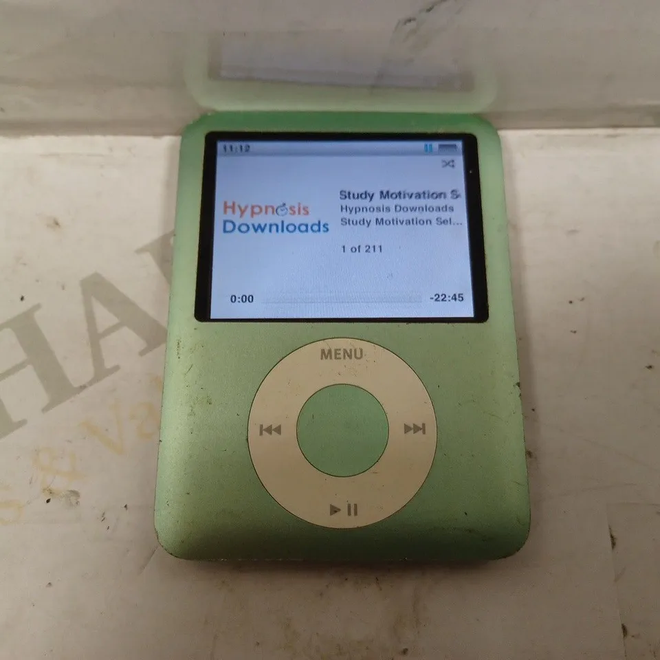 APPLE IPOD NANO 4GB - 3RD GENERATION